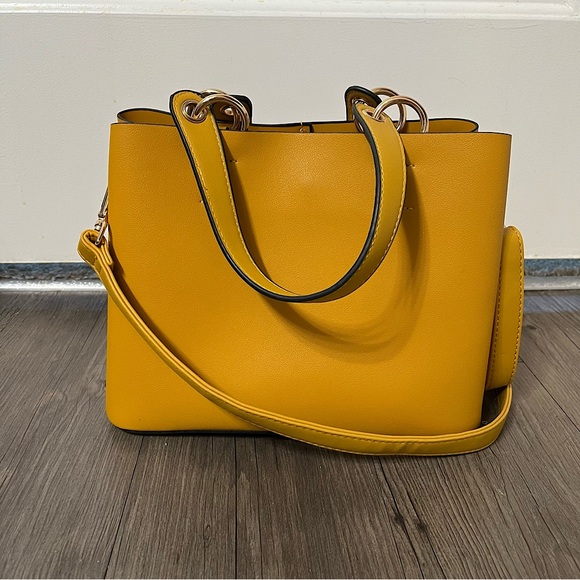 Yellow Purse - Picture 1 of 4